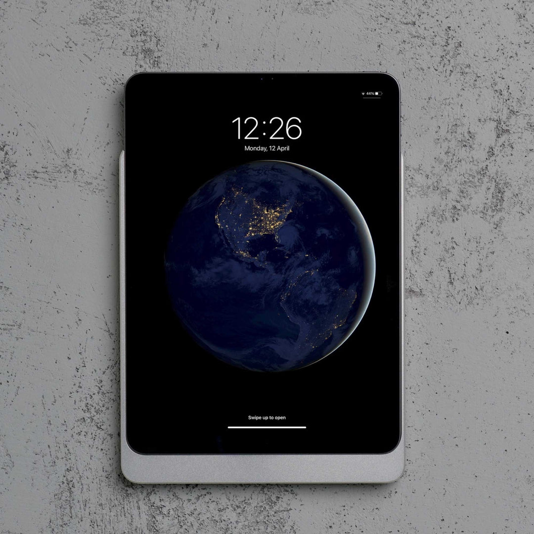 Displine Dame Wall Home Silber, iPad 10.9"