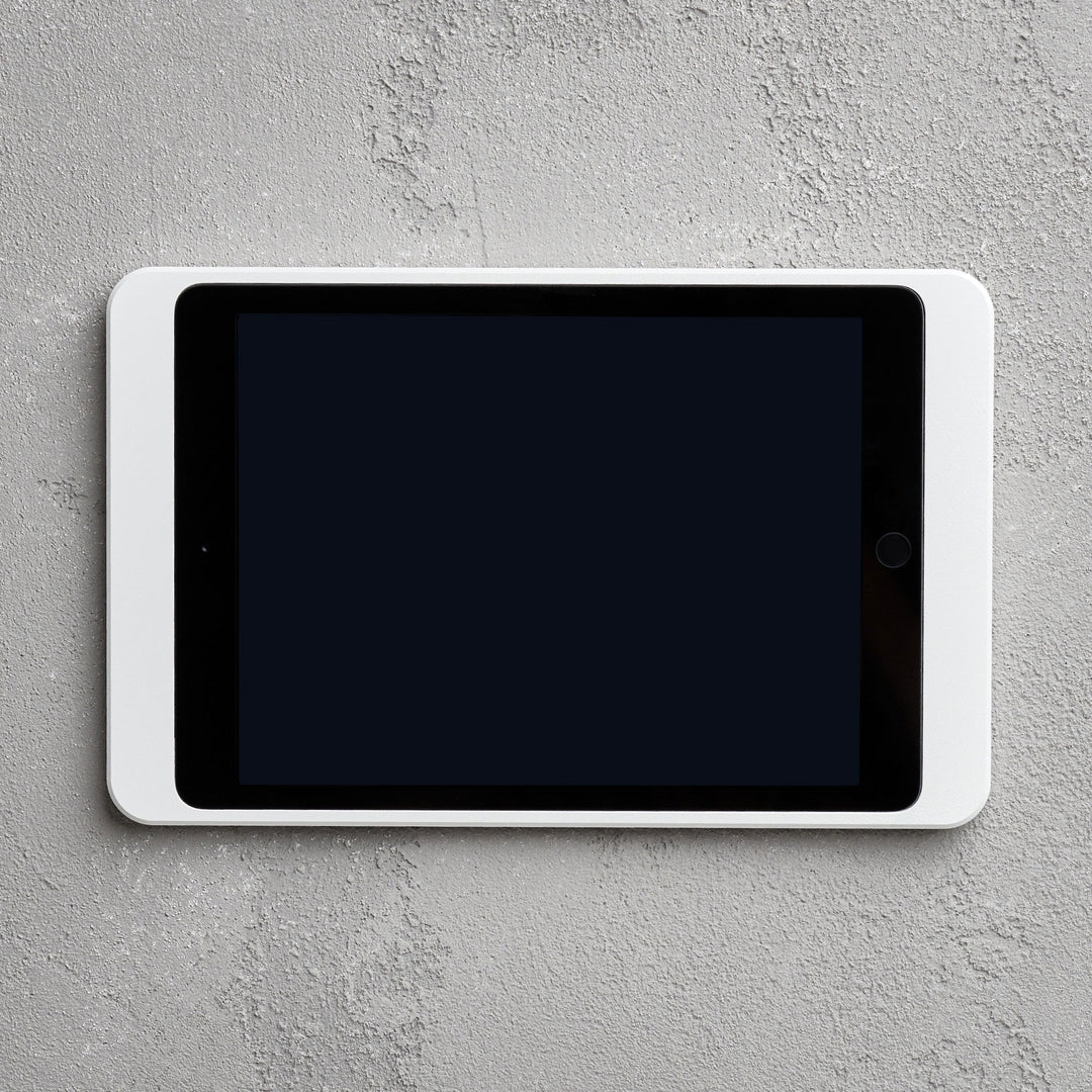 Displine iPad Dame Wall weiss eloxiert