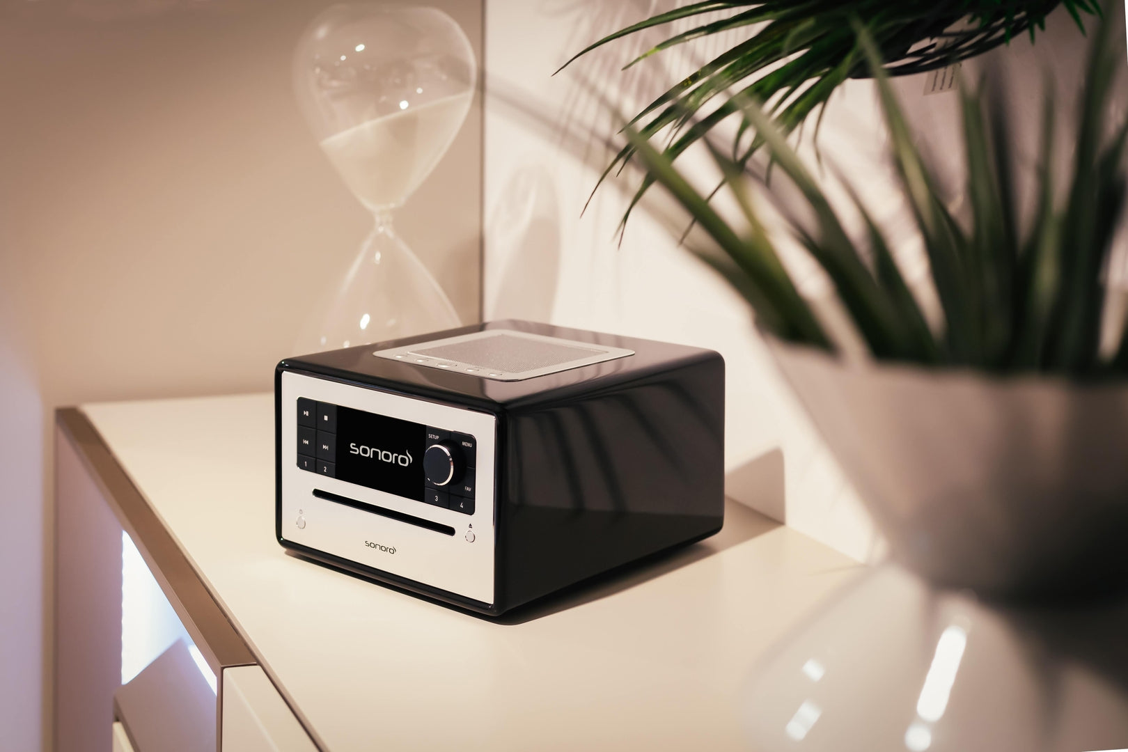 Sonoro ELITE Schwarz (hochglänzend) (Silber)