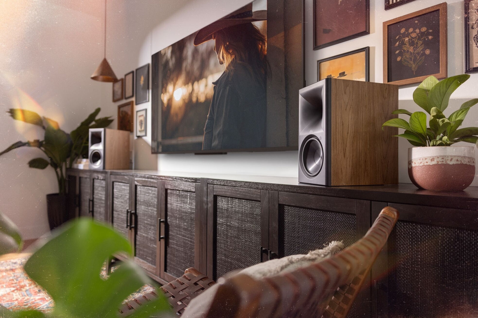 Klipsch The Sevens II Walnut, active Speaker, Streamer